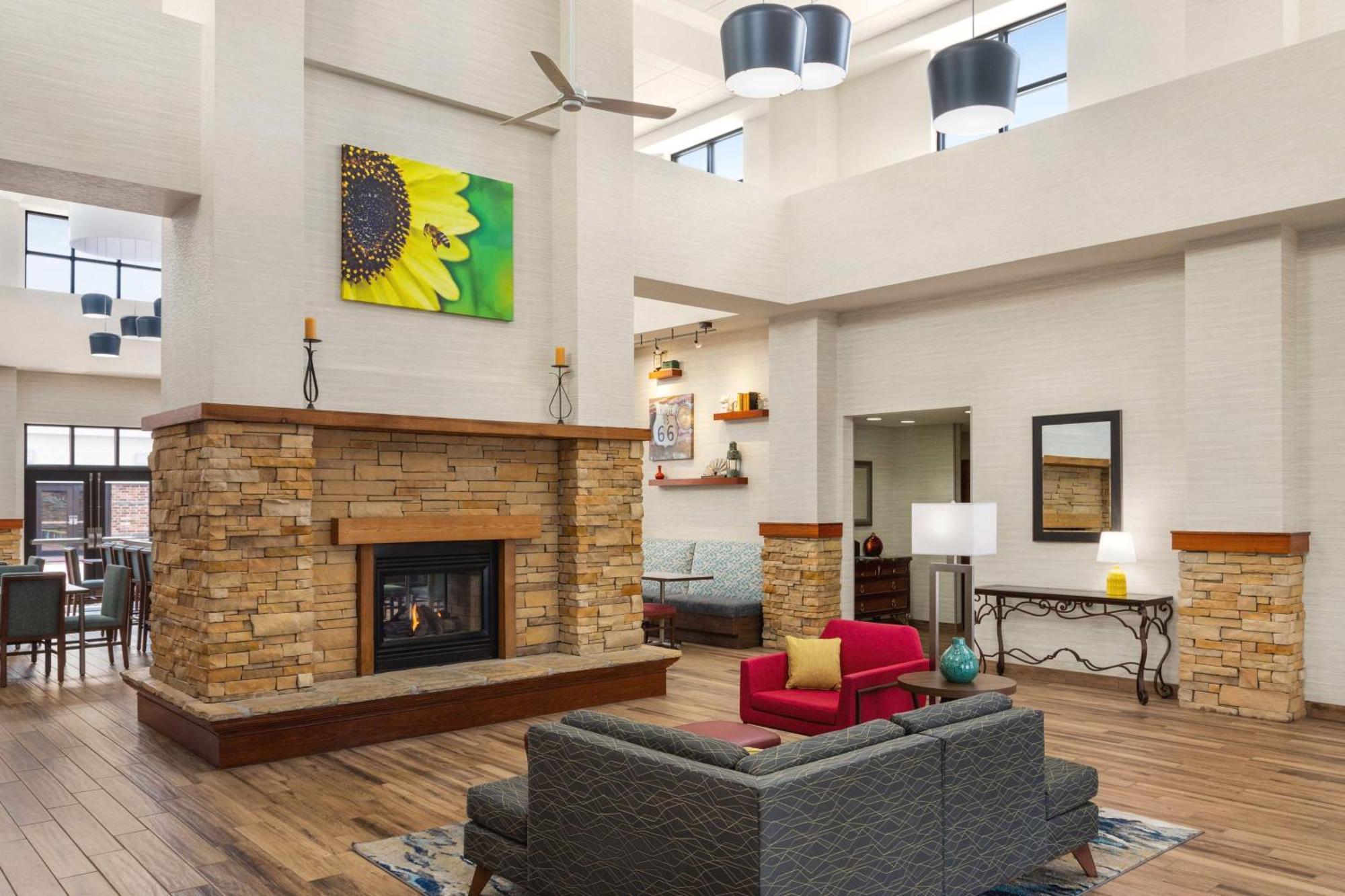Hampton Inn & Suites Springfield Exteriör bild